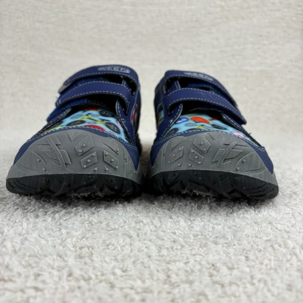 Keen Shoes Boys 6 Blue Speed Hound‎ Non Marking Treaded Hook Loop Bicycle Sports